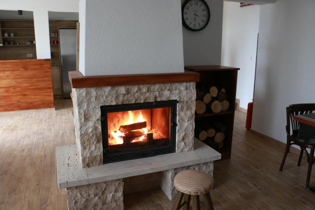 Vila Lucky Kop & Restoran Kopaonik Buitenkant foto